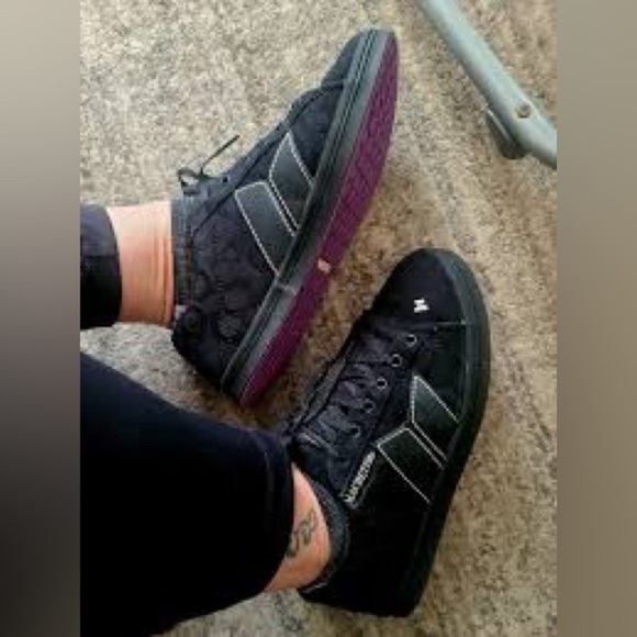 MACBETH Women’s size 9 Black Green Vegan Product Textile Lace Up Sneakers - Picture 10 of 11